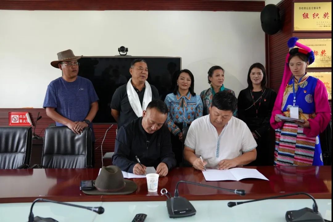 1658191031648001652.jpg 10.jpg