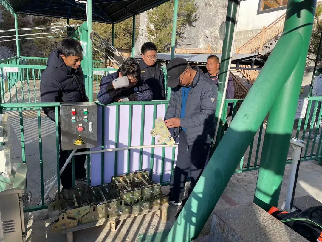 1704160623716084531.jpg 640.jpg