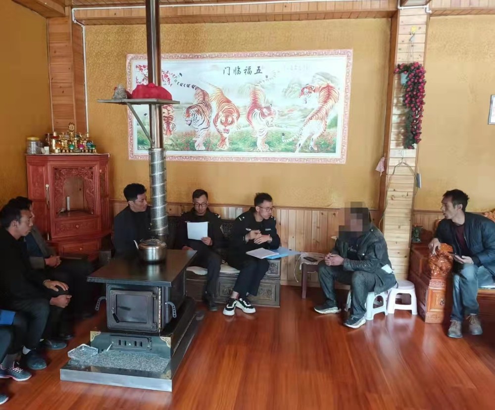 1665823632560031440.jpg 1665823632560031440.jpg