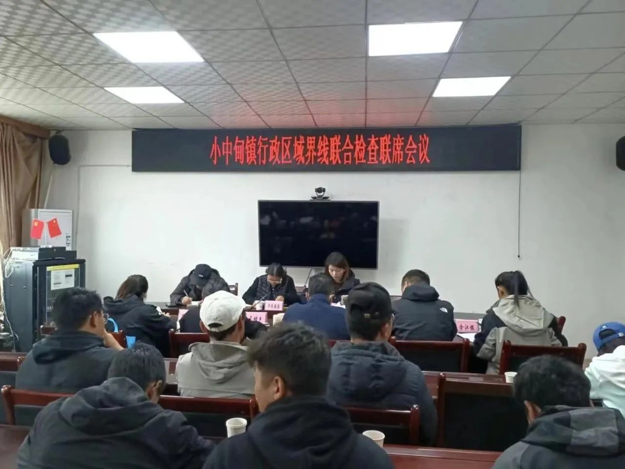 1697075445545016400.jpg 04cbf5b19760a93dd21d63052aecb717.jpg