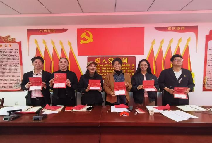 1731489868905047654.png 图片3.png